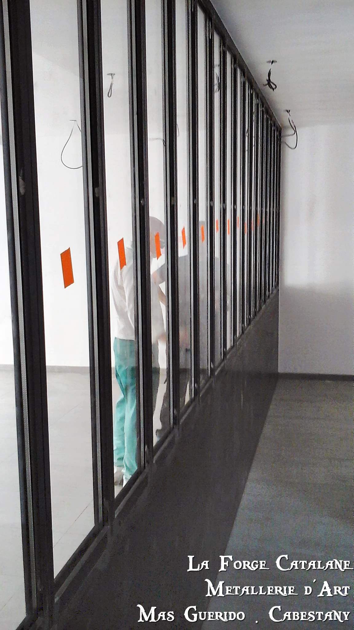 verriere type ancien atelier separation bureaux boitaclous 6 Forge Catalane.jpg